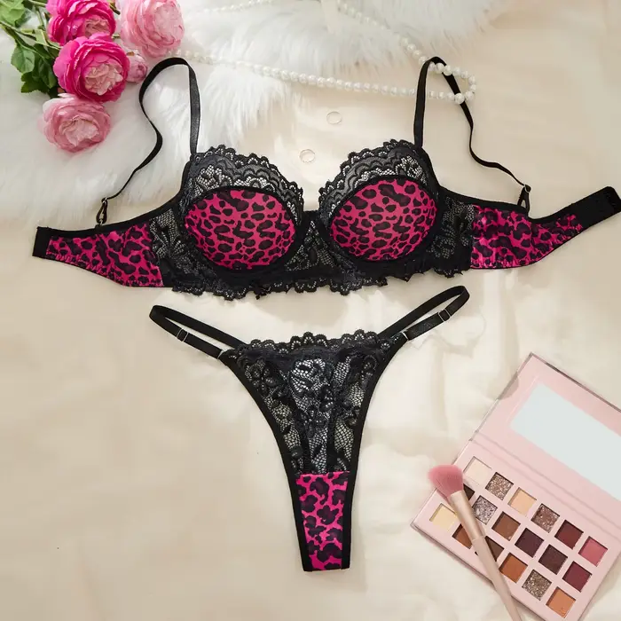 Leopard spodná bielizeň set z polyesteru a elastanu pre ženy, elegantné a pohodlné pre rôzne príležitosti