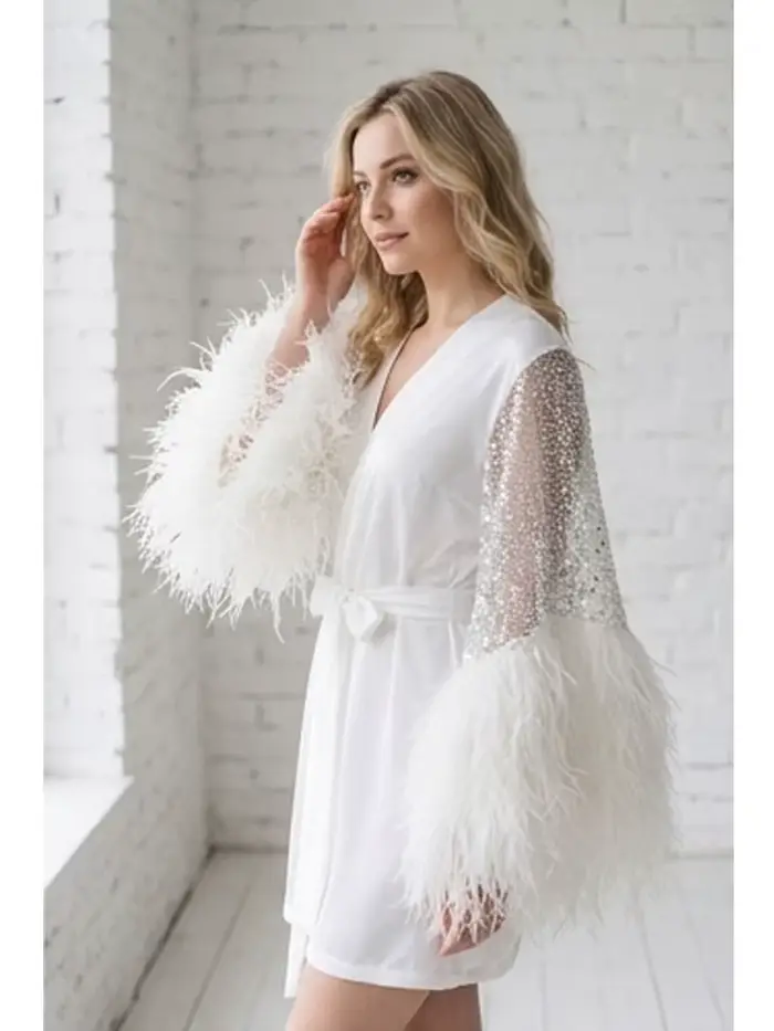 Robe de mariée de luxe en soie satinée avec manches à plumes et sequins pour femmes, idéale pour cérémonies de mariage, soirées de gala et présentations de mode