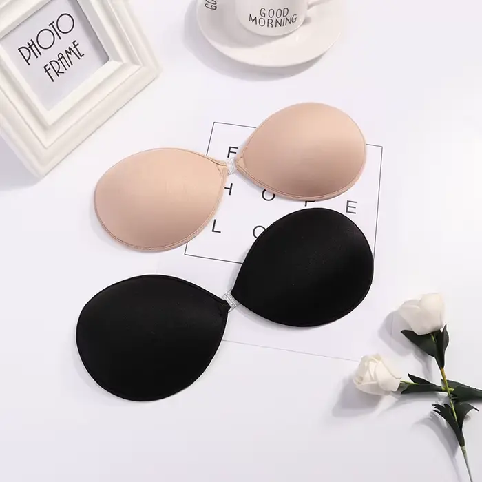 Neviditeľná silikónová push-up podprsenka bez ramienok