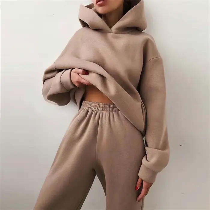 Ensemble de pull à capuche et pantalon cargo uni pour femme, style streetwear, idéal pour les activités sportives et les journées d'automne