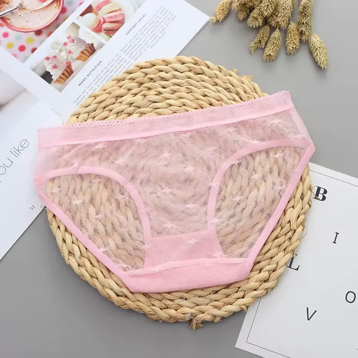 Sexi priesvitné čipkované nohavičky pre ženy