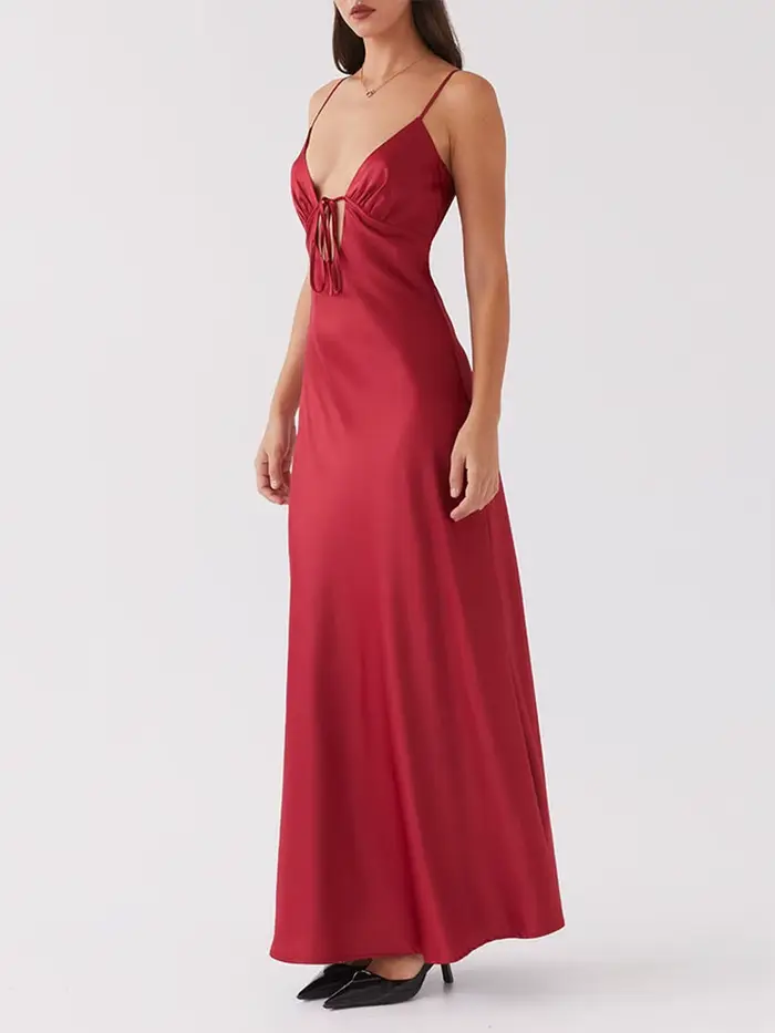 Dlhé camisole šaty s odhaleným chrbtom pre ženy