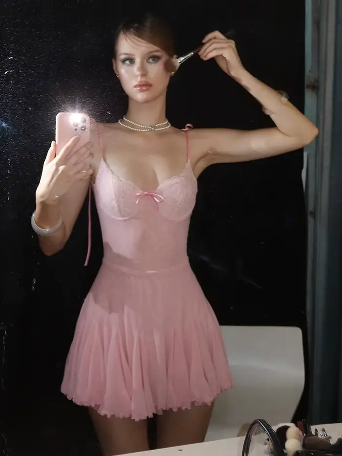 Nibber mäkké čipky Patchwork šaty ženy bez chrbta luk čipky bez rukávov štíhle skladané pevné polnočné Clubwear Party Mini formovanie