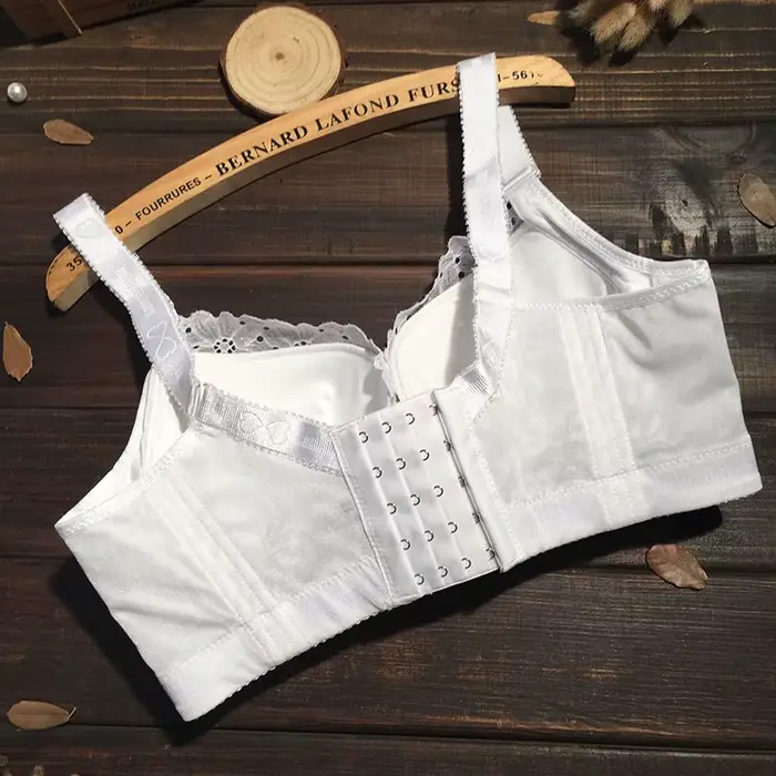 Sexy čipkovaná push-up podprsenka s tenkými ramienkami