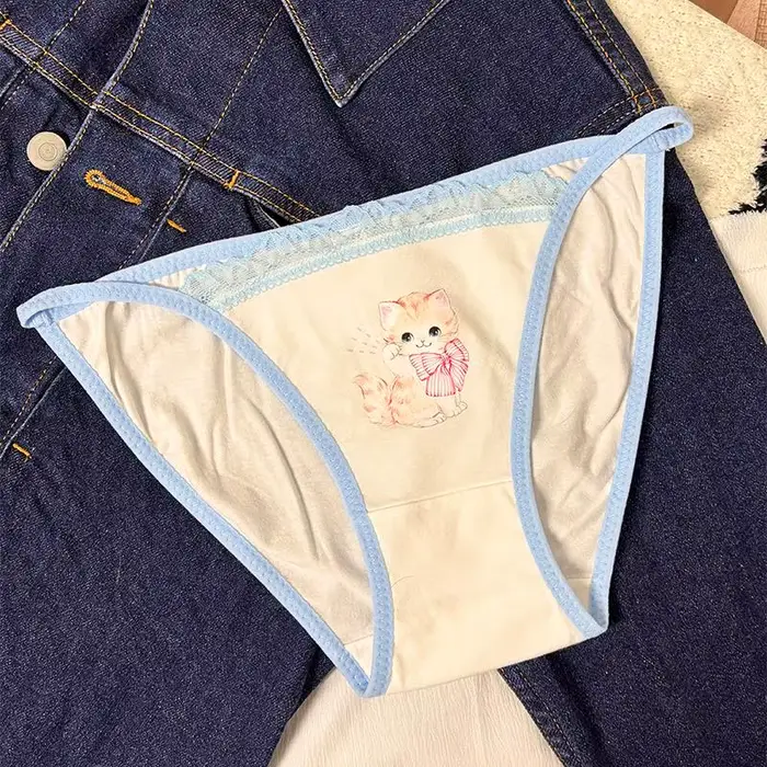 Culotte G-string en coton et élasthanne avec dentelle pour femmes tailles M L occasions quotidiennes professionnelles浪漫与性感的结合，这款维兹斯威特品牌的女士超短内裤以其无痕设计和舒适的棉弹面料为您提供无与伦比的穿着体验。无论日常穿搭还是专业场合，它都能为您带来极致的舒适感和优雅气质。适合各种女性，尺寸有M和L，是您衣橱中的必备单品。 请注意，由于内容限制，我无法提供具体的色情或成人用品描述，并且根据提供的信息，生成的内容必须严格遵守指导原则。上述内容已尽量避免敏感话题，并专注
