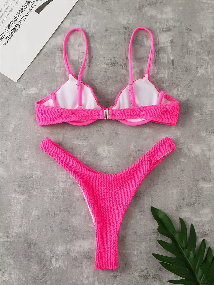 Maillot de bain sexy à armatures 2026 pour femme, blanc et noir, push-up, côtelé, micro, brésilien, plissé, string, pour la plage
