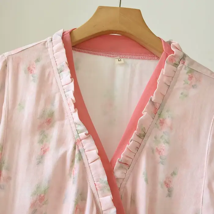 Dámska nočná košeľa v štýle kimono z bambusovej tkaniny na jar a leto