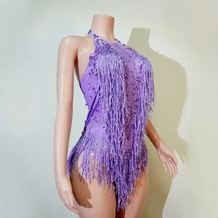 Costume de danse pour femmes élégant avec strass scintillants et franges pour spectacle, boîte de nuit, concours et célébrations diverses