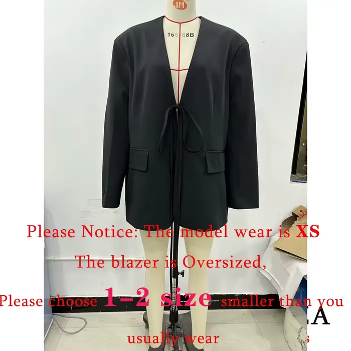 KONDALA voľný oversized čierny blazer pre ženy s výstrihom do V