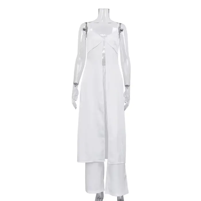 Ensemble deux pièces élégant pour femme : Haut sexy à col en V et fente, et pantalon long en satin s