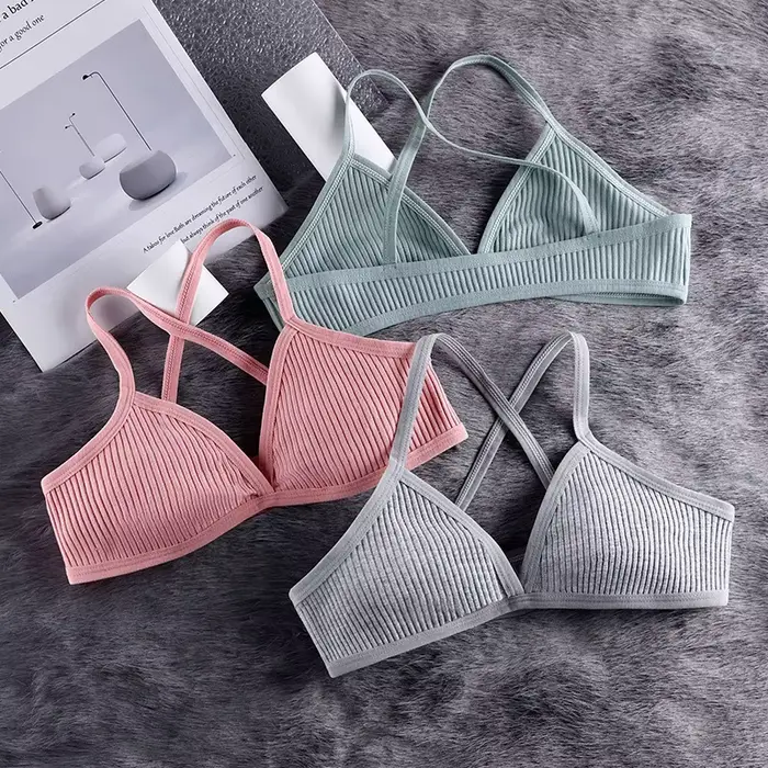 Soutien-gorge sportif en nylon pour femmes, élégant bralette avec triangle cup, idéal pour yoga et exercices physiques occasions spéciales