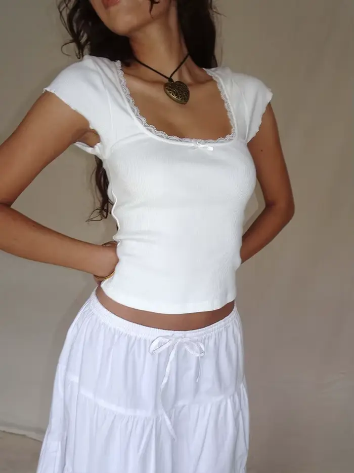 Y2k Vintage baby T-shirt Cottage s čipkovaným lemom pletené