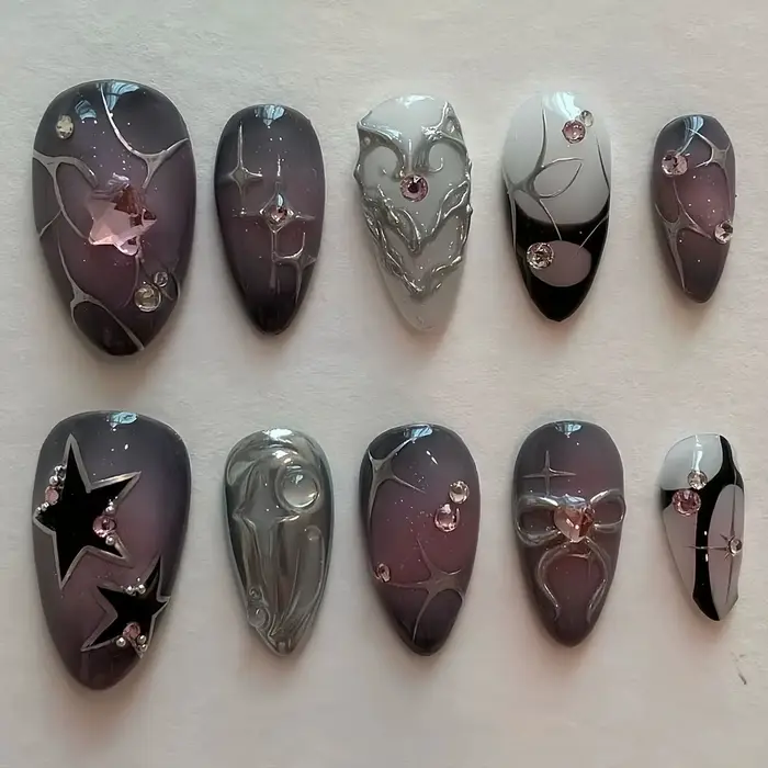 Tmavofialové nechty, 3D diamantový dizajn