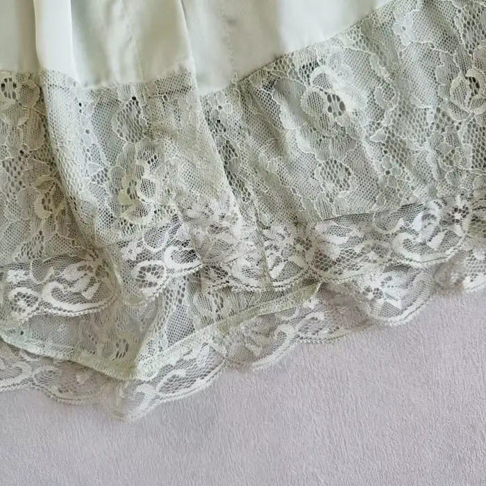 Biele svadobné ranné šaty, lem čipka, župan, Kimono, elegantné nočné oblečenie, v-neck, intímne spodná bielizeň v saténe