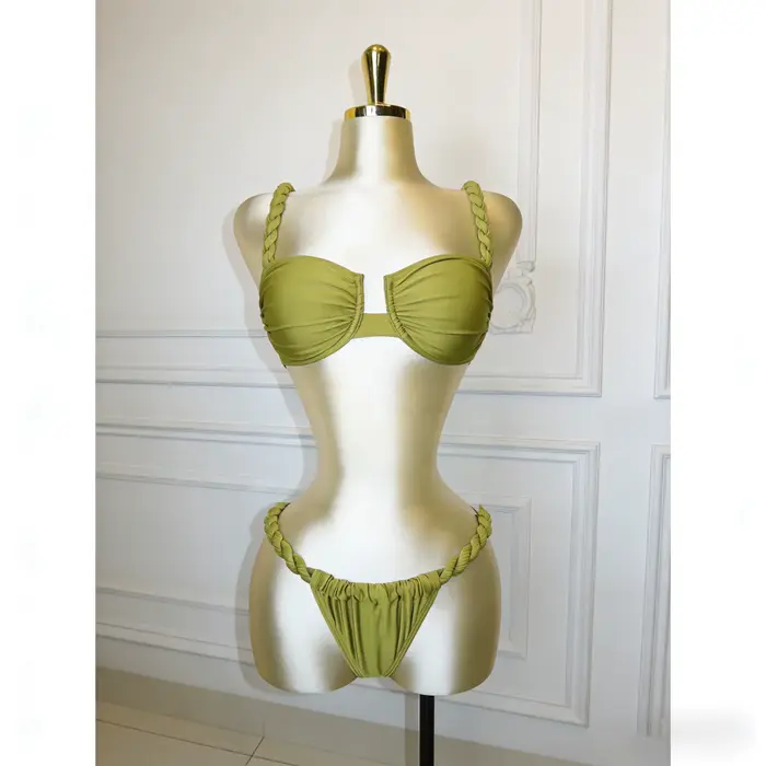 Sexy brazílsky bikini set s vrkočovou sukňou
