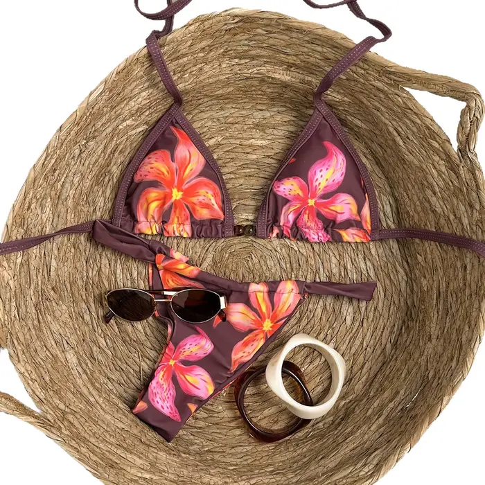 2026 dámske sexy modré kvetinové bikiny s push-up podprsenkou a skladané tangá, plážové a dovolenkové plavky
