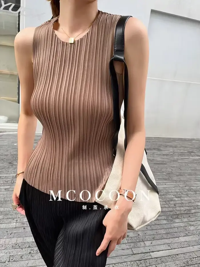 YUDX-T-shirt plissé à col rond pour femme, haut précieux, tempérament décontracté japonais, concepti