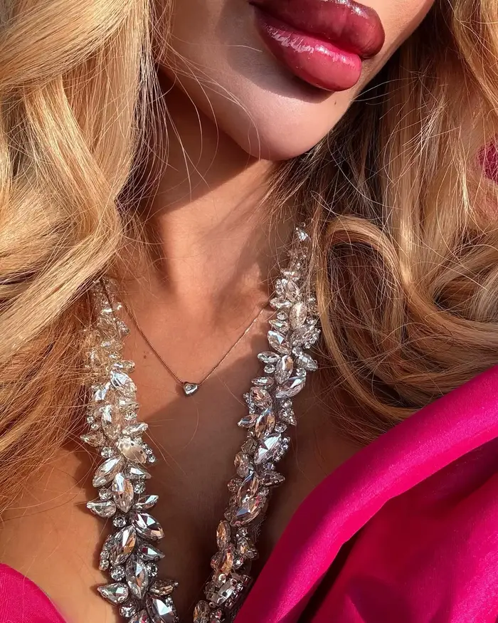 Červená čierna sexy sieťovaná ramienková šaty s kryštálmi a volánmi