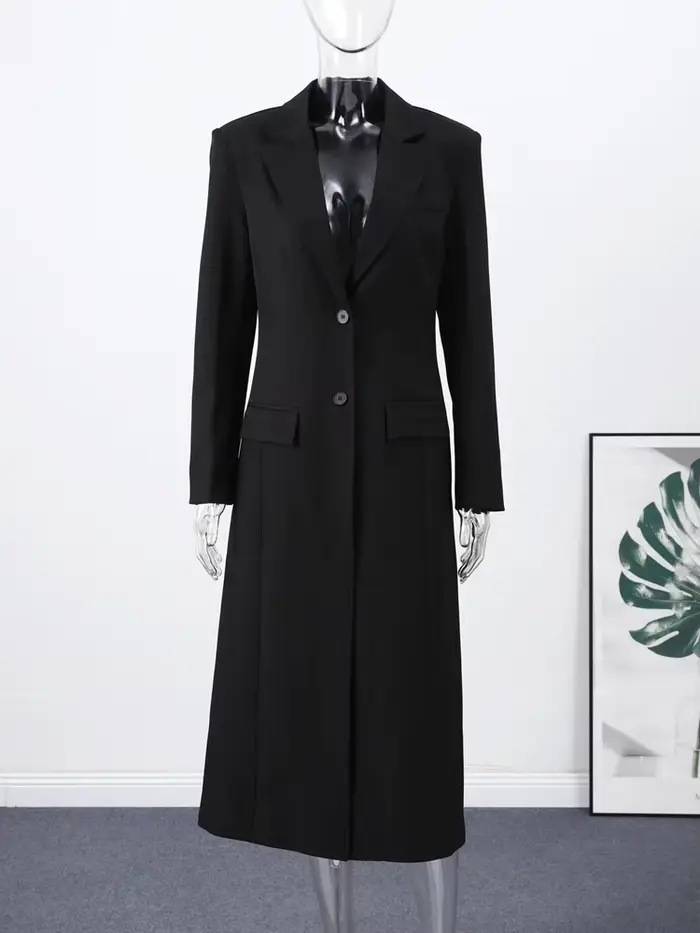 Dlhý čierny blazer pre ženy