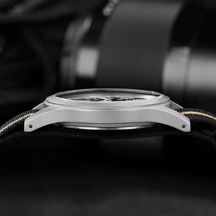 Militado ML05 38mm quartzové hodinky s pohybom mis5 2035/Ronda 515