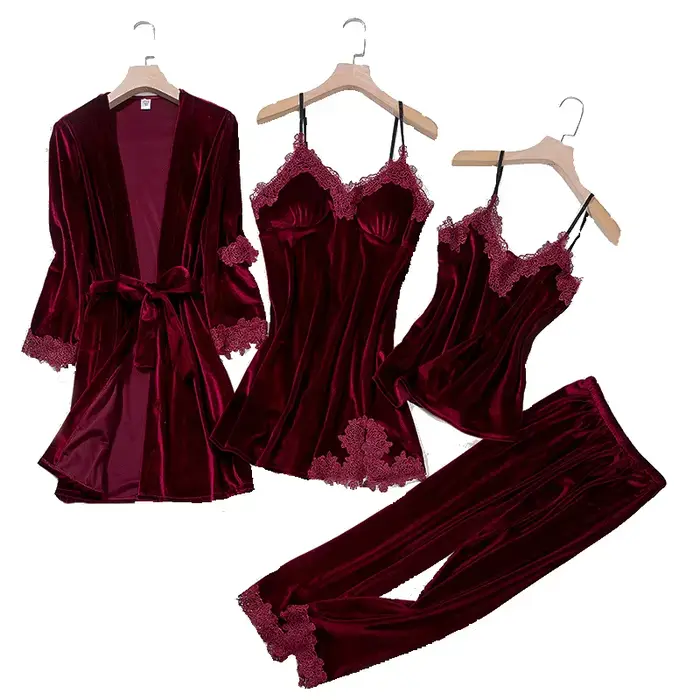 Dámske luxusné polyesterové pyžamo s V-neck pre chladné noci a špeciálne príležitosti