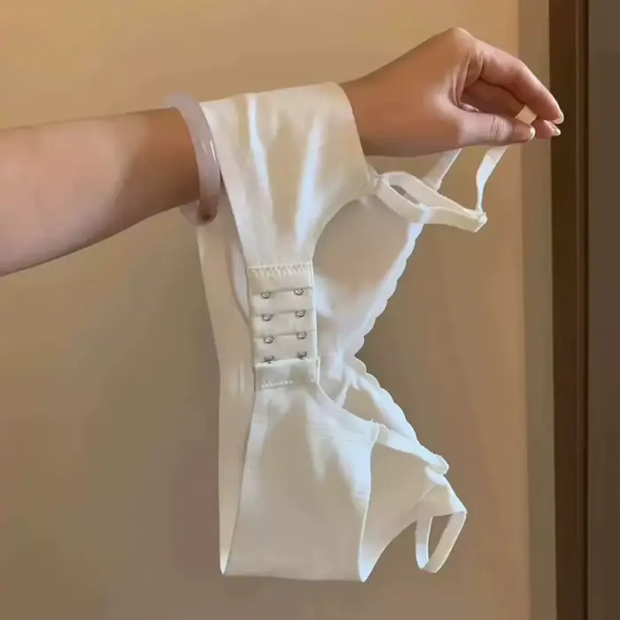 Bezšvová podprsenka pre ženy