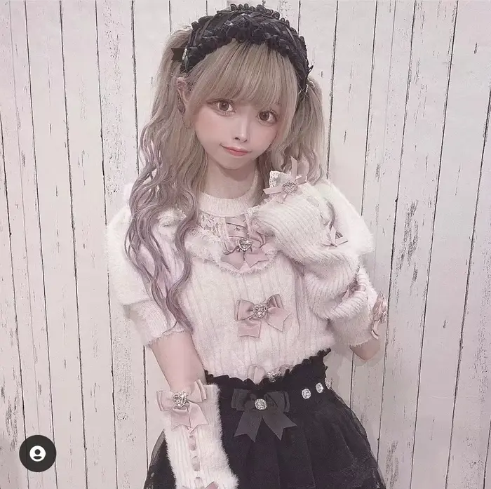 Japonský štýl roztomilý mäkký odnímateľný motýlik kožušina dlhé rukávy tenký sveter jeseň a zima Lolita dievča