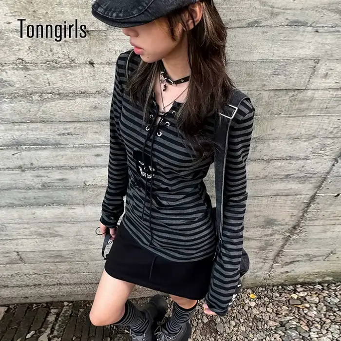 Tonngirls gotické retro tričko pre ženy so šnurovaním pruhovaná ležérna košeľa Y2k Vintage grafická potlač vrchné oblečenie Streetwear