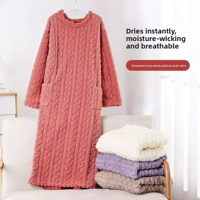 Dámske Coral Fleece Jacquard nočná košeľa, teplé a voľné domáce oblečenie, Fleece a hrubé lemované, stredne dlhé pyžamo vo flaneli