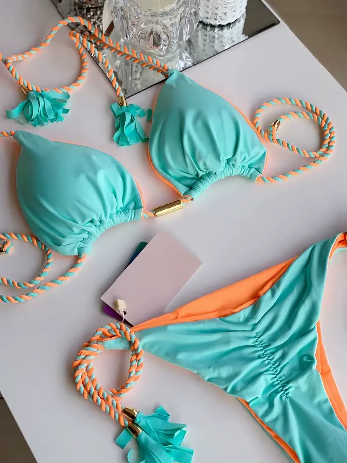 Sexy jednofarebné dvojdielne trojuholníkové bikiny pre ženy s pletenou šnúrkou