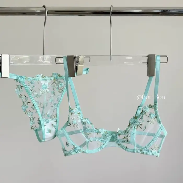 Ensemble de soutien-gorge en dentelle française élégante broderie florale lingerie de luxe pour femmes grandes tailles occassions spéciales