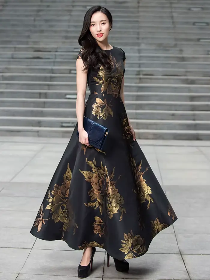 Elegantné vintage žakárové šaty pre ženy s vypasovaným pásom a rozšírenou maxi siluetou