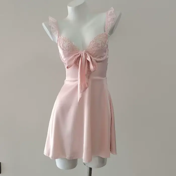Nouveau Sexy Lingeire jarretelle chemise de nuit vêtements de nuit pour femmes Satin soie été pyjama