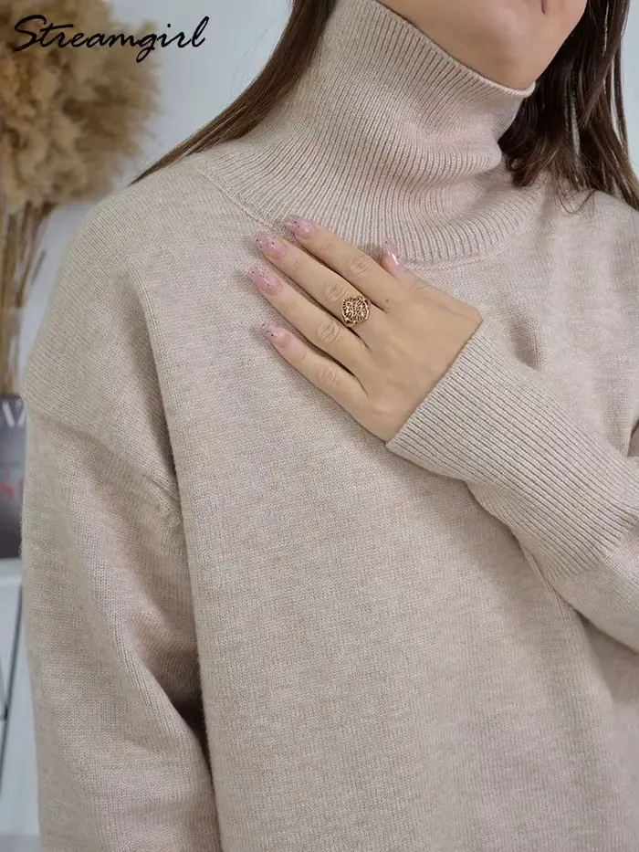 Voľný viskózový sveter s rolákom pre ženy jesenná zimná elegancia moderné príležitostné pohodlie špeciálne príležitosti