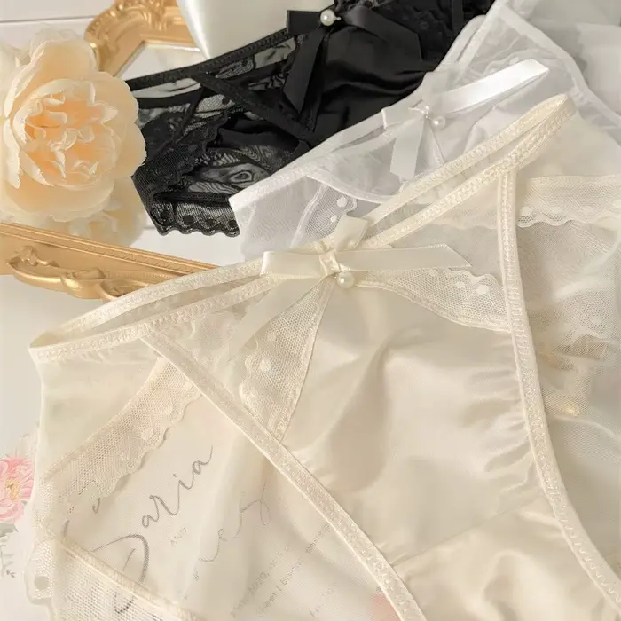 Dámske trojuholníkové nohavičky s roztomilým uzlom, sexy francúzska čipka, luxusná textúra, priedušný satén, sieťovina, bavlnený šev