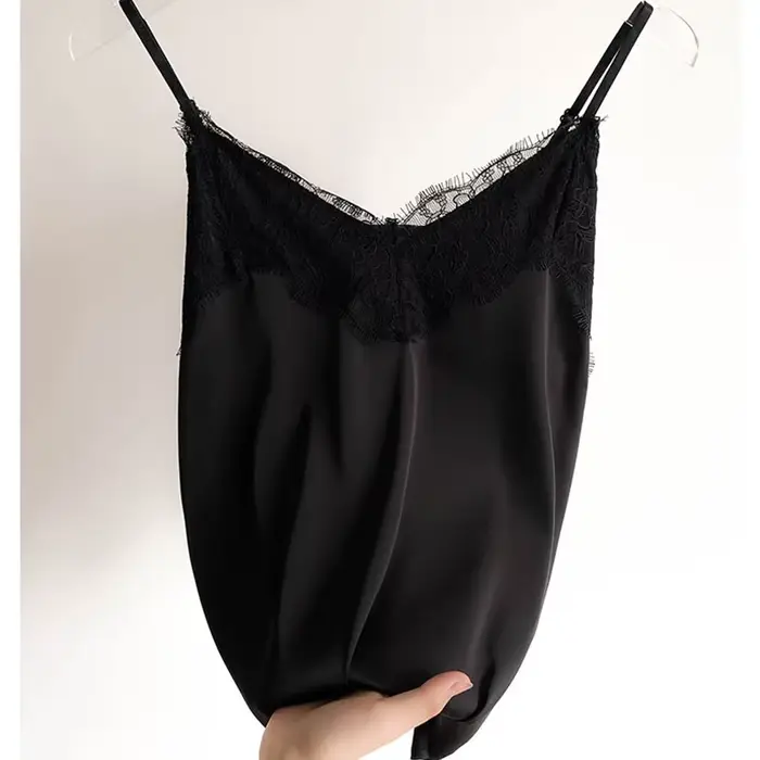 Sexy čipkovaná camisola pre ženy z hodvábu s výstrihom do V