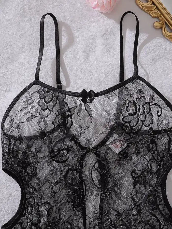Sexy čipkovaná bielizeň s kvetinovou výšivkou