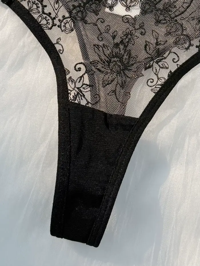 Sexy polyesterová čipka spodná bielizeň pre ženy, pohodlné a elegantné, ideálne pre špeciálne príležitosti