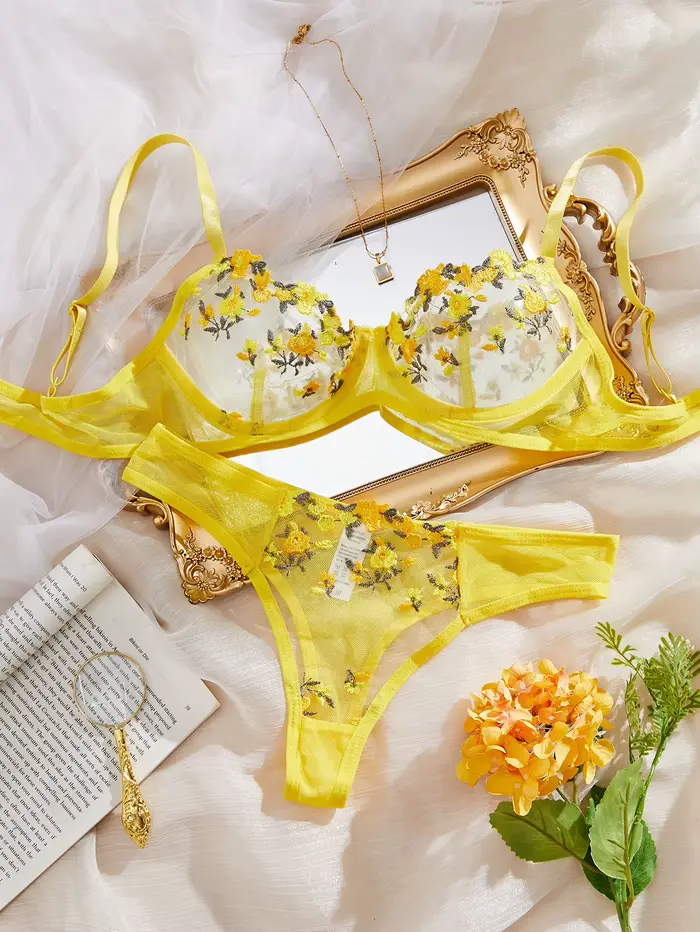 Žltý priesvitný dámsky lingerie set