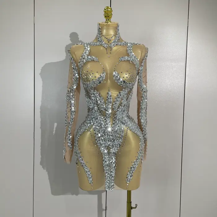 Robe mini sexy en polyester et élasthanne pour femmes, coupe gaine, style club, parfait pour les soirées de gala, anniversaires et fêtes de fin d'année