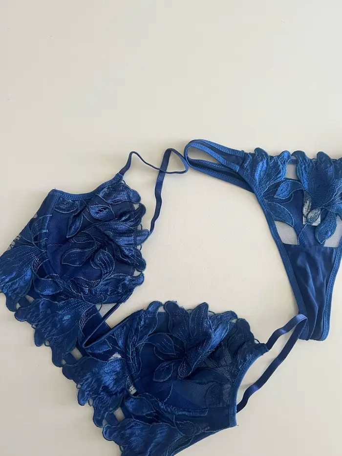 Hlboká námornícka modrá v sexy spodná bielizeň výšivka sexy čipka ultra-tenké podprsenky nohavičky oblek oceľový prsteň vysoká podpora spodná bielizeň set