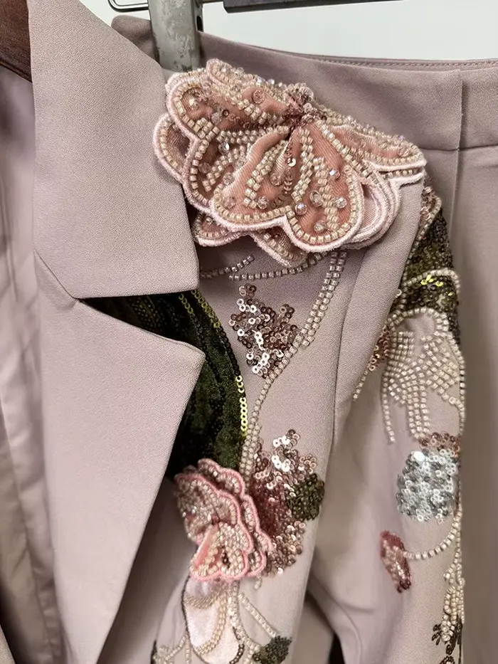 O'ZACKET večerná sada s perlami a kvetinovými motívmi pre ženy, high-end, elegantné a sofistikované, ideálne pre oficiálne večery