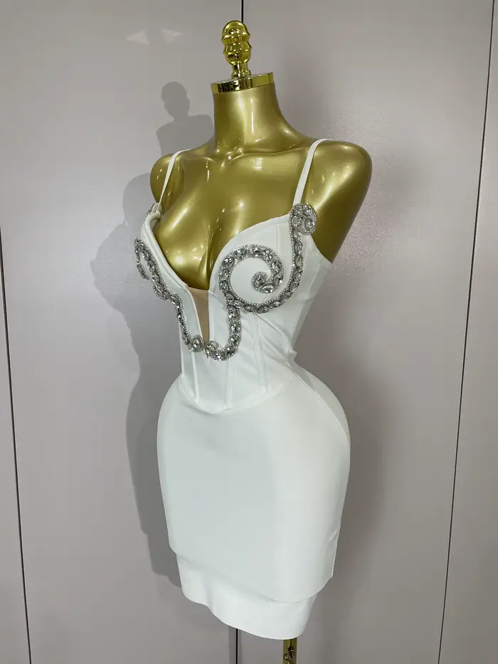 Robe à bandes blanche, Sexy, bretelles Spaghetti, col en V, cristal, sans manches, élégante, soirée,