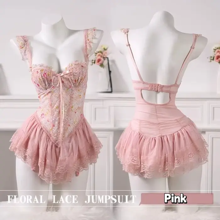 Jemná a elegantná nočná košeľa z čipky
