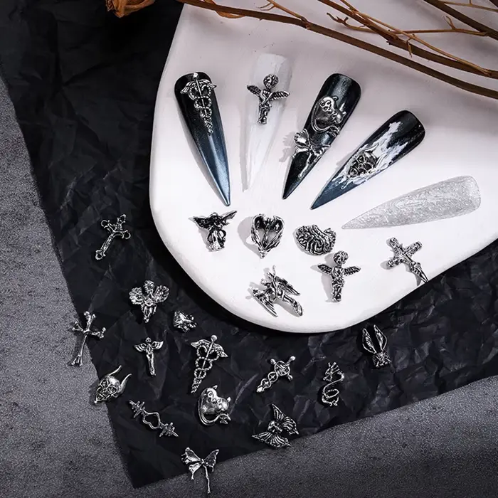 Halloweenská zmes štýlov pre nail art