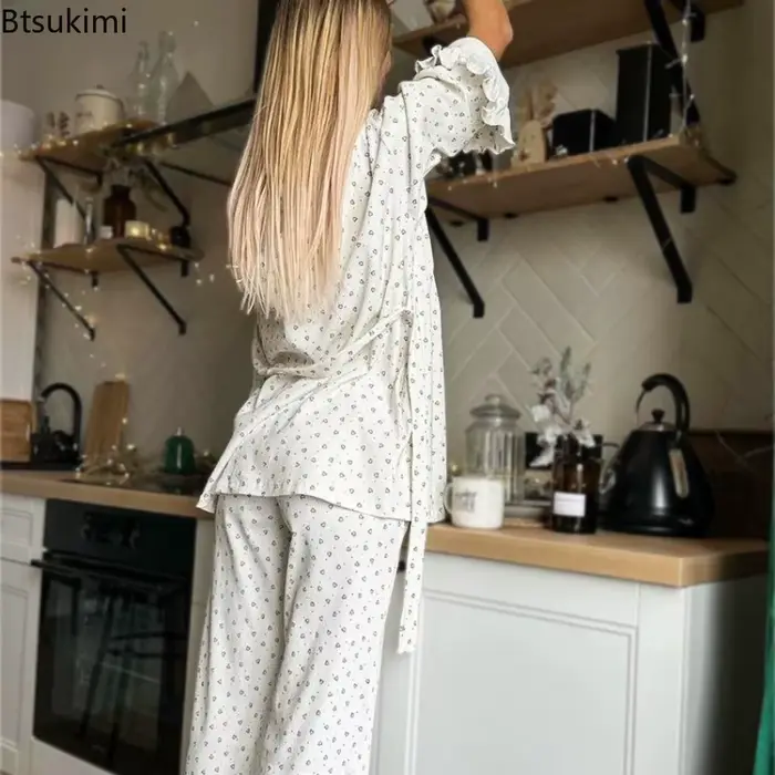 Príležitostná 3 ks pyžamová súprava pre ženy, tlačené oblečenie na spanie pre milovníkov, špagetové popruhy, s volánkami, s opasok, vysoký pás, 2026