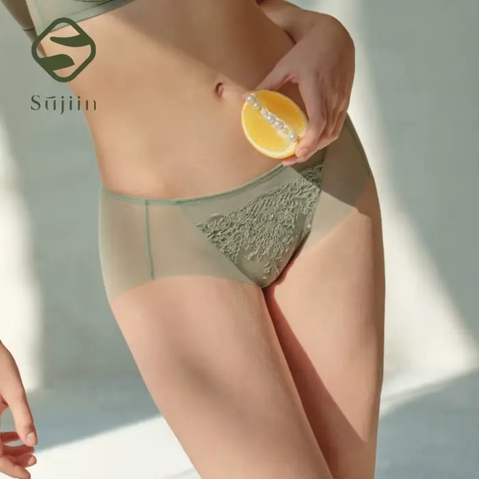 SUJIIN Sexy čipka vyšívané nohavičky pre ženy letné bezšvové stredne veľké štíhle krátke priedušné pohodlie spodná bielizeň žena N196