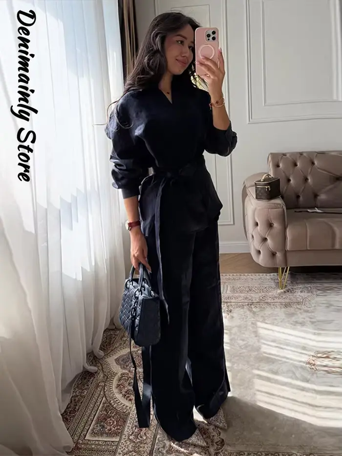 Ensemble Bohème Femme : Haut à Bretelles Perlé et Jupe Courte Asymétrique en Satin Dos Nu – Collecti