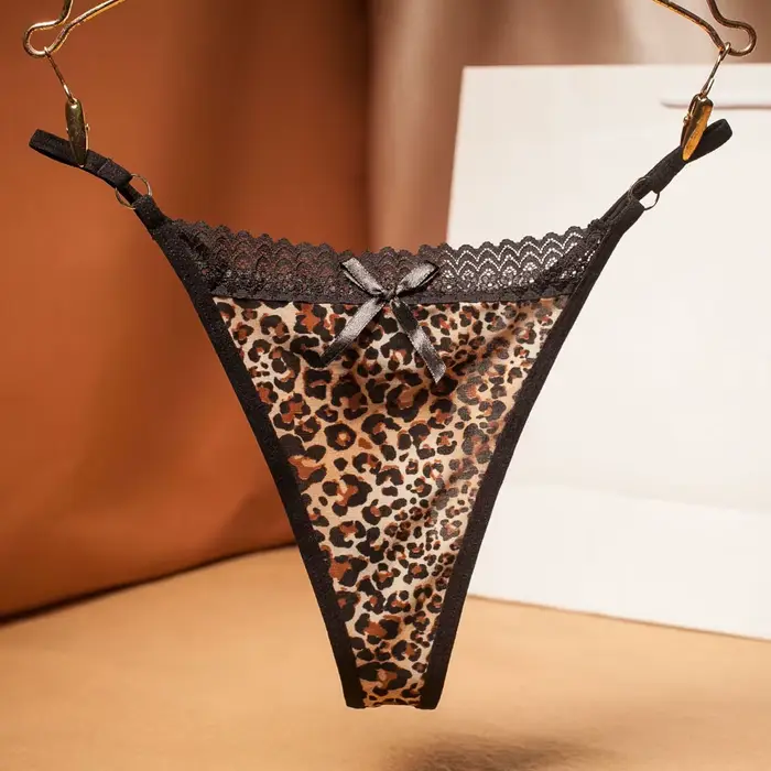 Sexi leopardí tanga s čipkou pre ženy