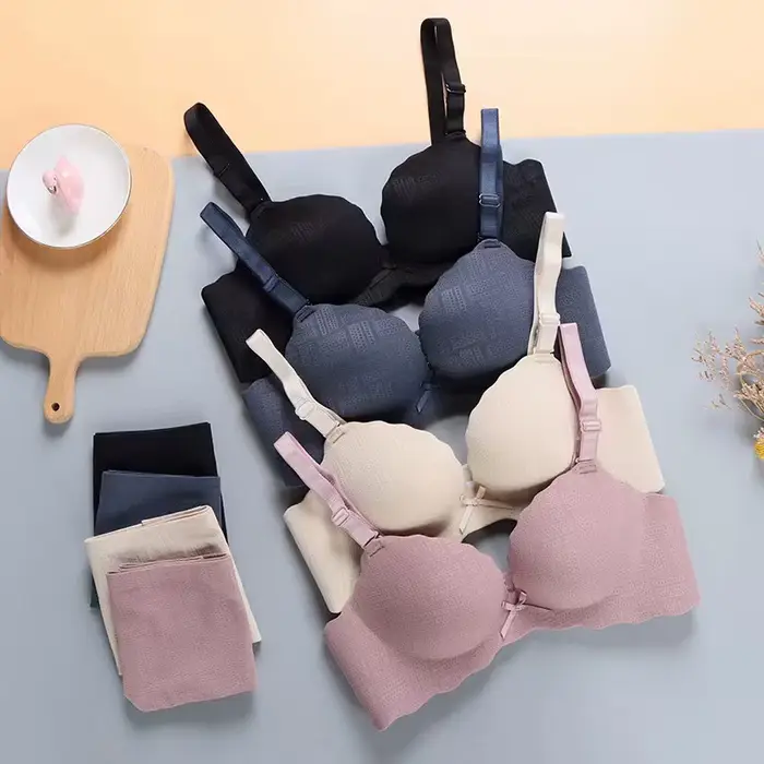 Push-up zahustená podprsenka pre malé prsia nylon a elastan bezdrôtové podprsenky a nohavičky pre ženy špeciálne príležitosti